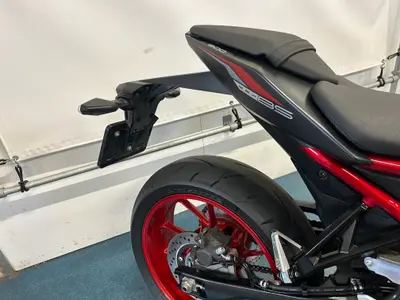 SUZUKI GSX-8S – foto 3
