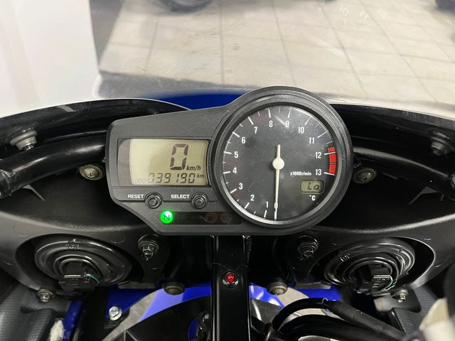 yamaha - yzf-r1