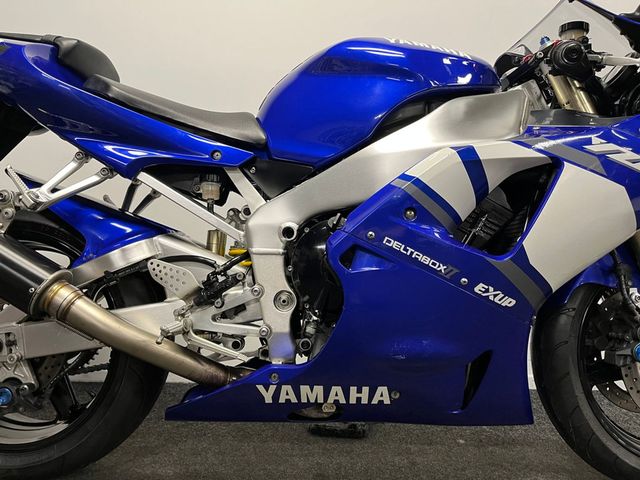 yamaha - yzf-r1