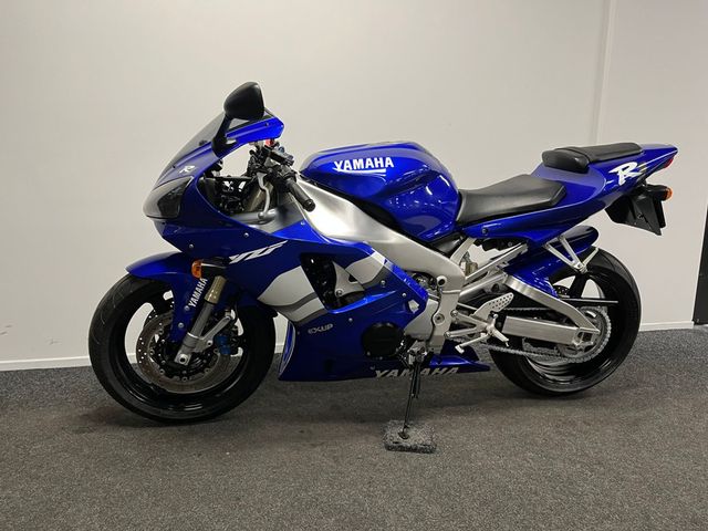 yamaha - yzf-r1
