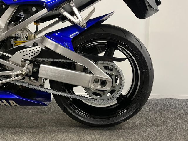 yamaha - yzf-r1