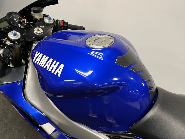 yamaha - yzf-r1