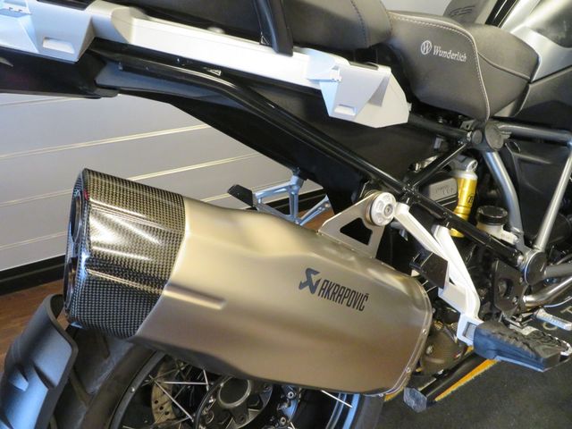 bmw - r-1250-gs-triple-black