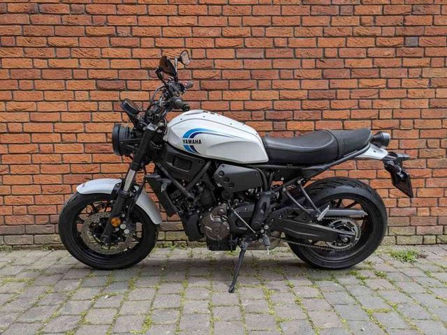yamaha - xsr-700