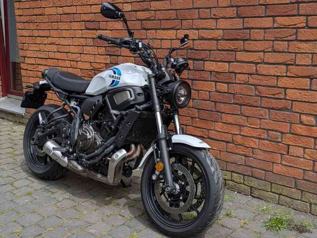 yamaha - xsr-700