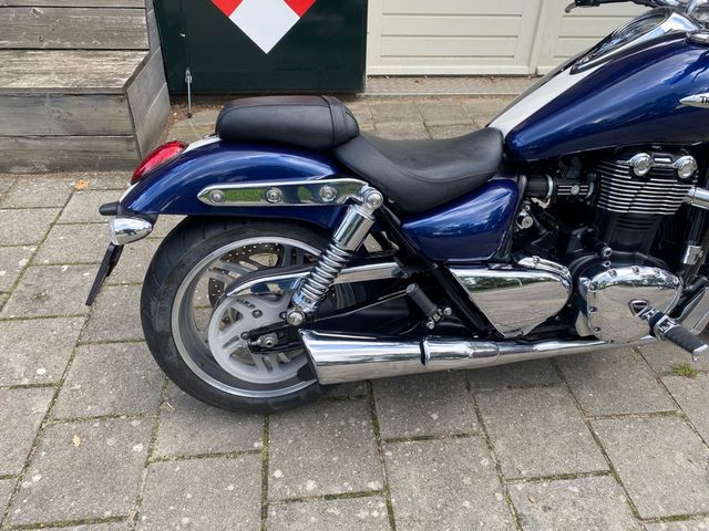triumph - thunderbird