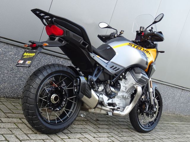 moto-guzzi - stelvio