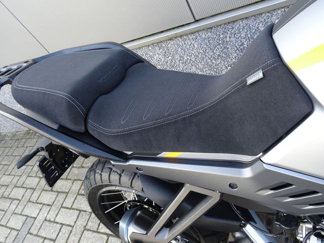 moto-guzzi - stelvio