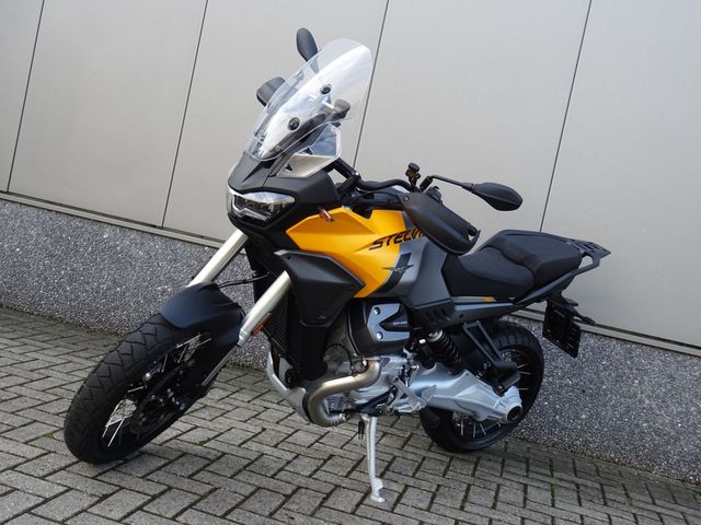 moto-guzzi - stelvio