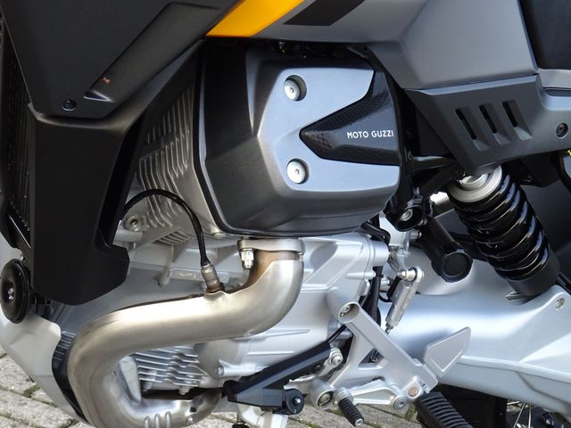 moto-guzzi - stelvio