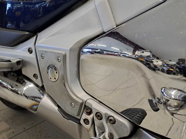 honda - gl-1800-goldwing-abs