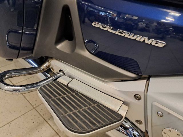 honda - gl-1800-goldwing-abs