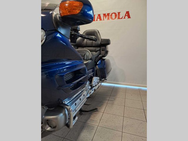honda - gl-1800-goldwing-abs