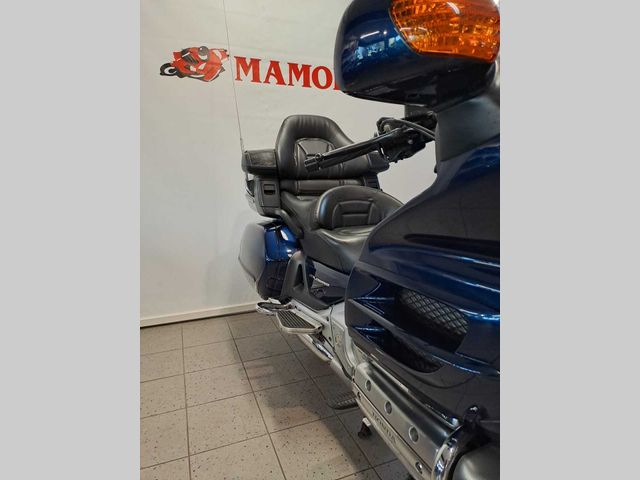 honda - gl-1800-goldwing-abs