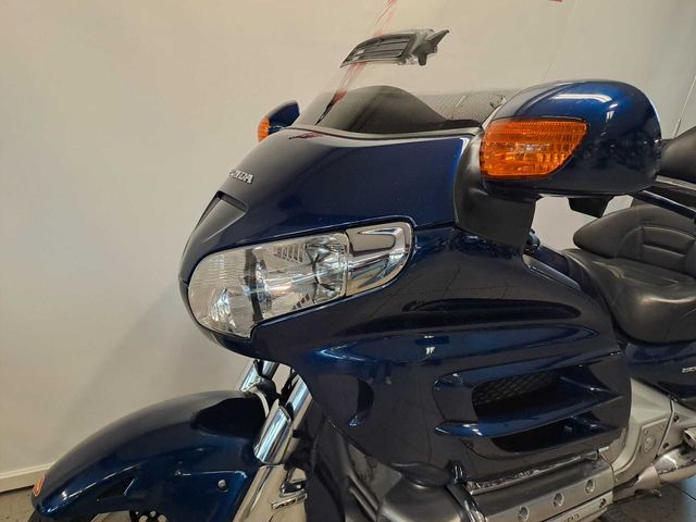 honda - gl-1800-goldwing-abs