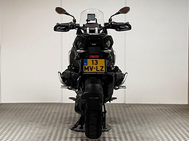 bmw - r-1300-gs-triple-black