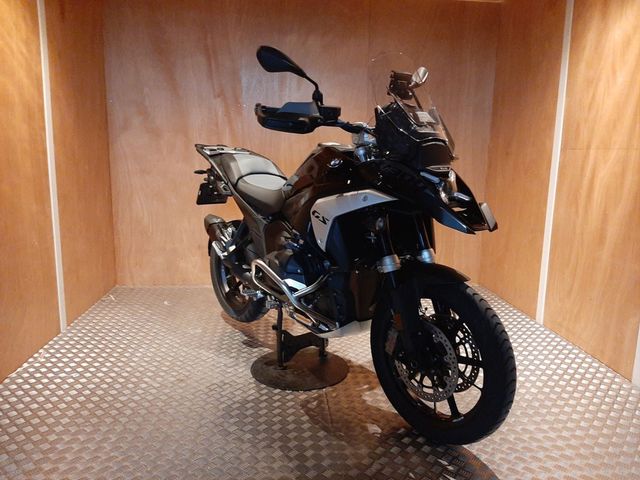 bmw - r-1300-gs