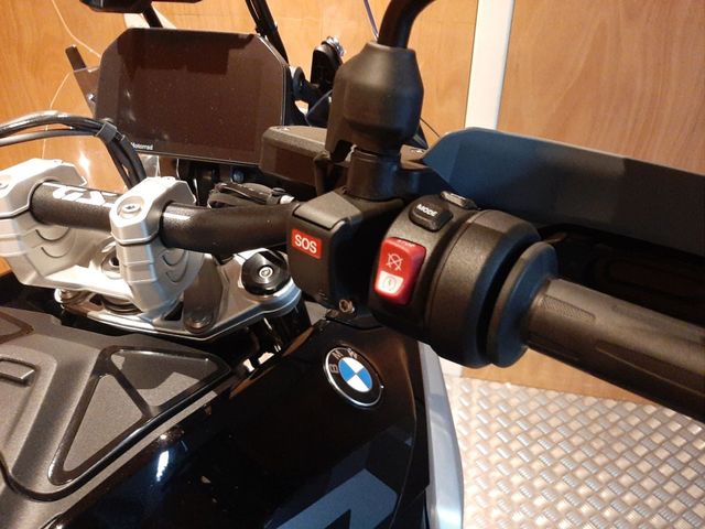 bmw - r-1300-gs