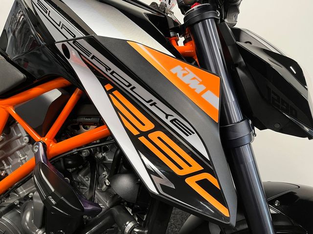 ktm - 1290-super-duke-r