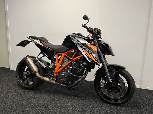 ktm - 1290-super-duke-r