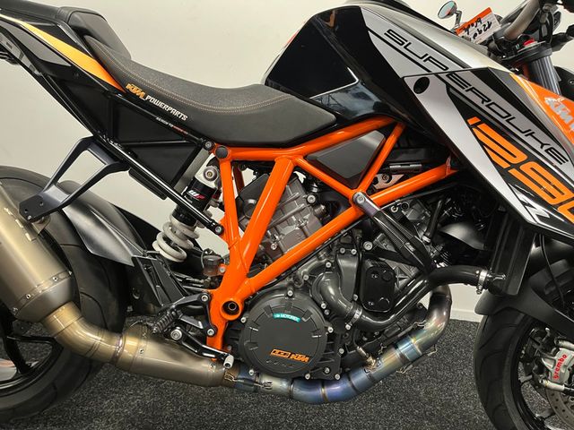 ktm - 1290-super-duke-r