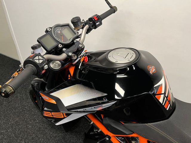 ktm - 1290-super-duke-r