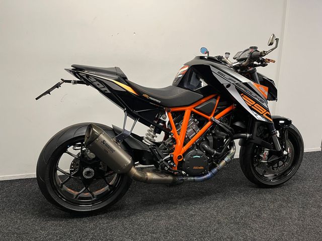 ktm - 1290-super-duke-r