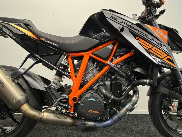 ktm - 1290-super-duke-r