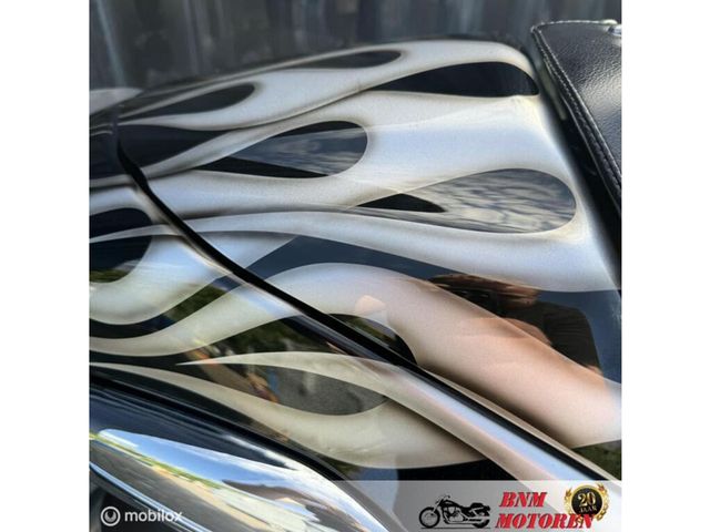 suzuki - m-1800-r-intruder