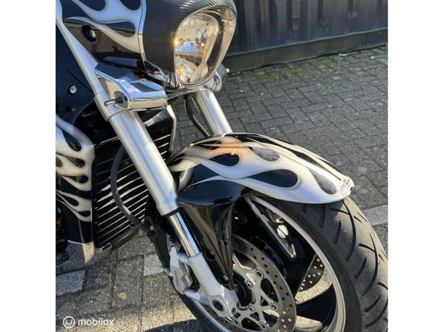 suzuki - m-1800-r-intruder