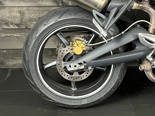 triumph - street-triple