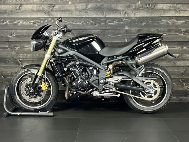 triumph - street-triple