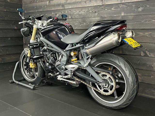 triumph - street-triple