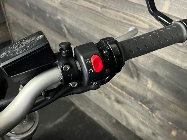 triumph - street-triple