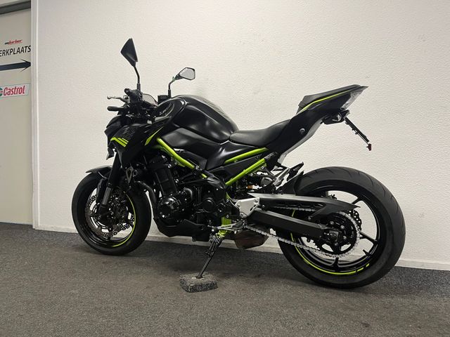 kawasaki - z900