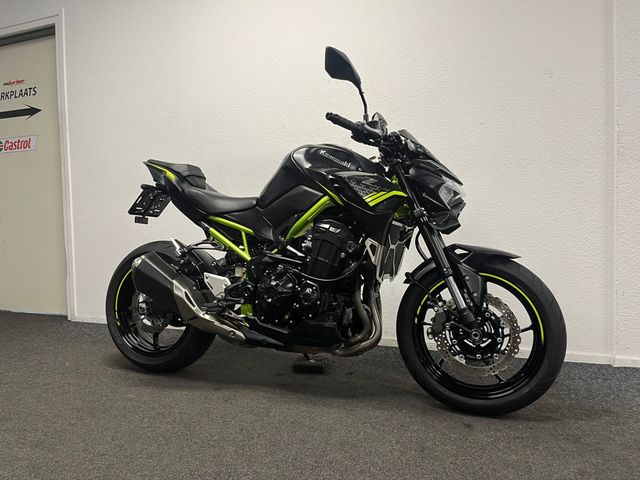 kawasaki - z900