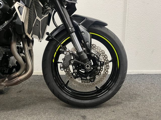 kawasaki - z900