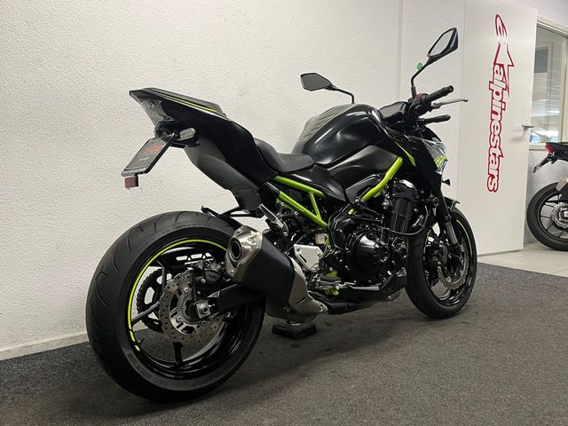 kawasaki - z900