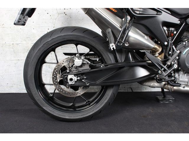 ktm - 890-duke