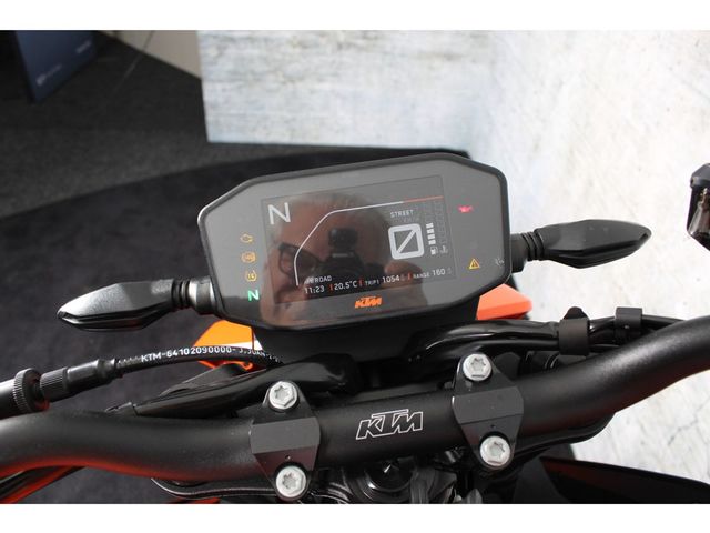 ktm - 890-duke