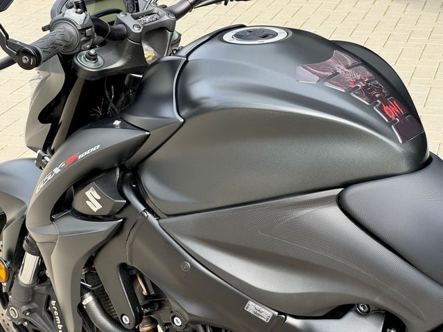 suzuki - gsx-s-1000-abs