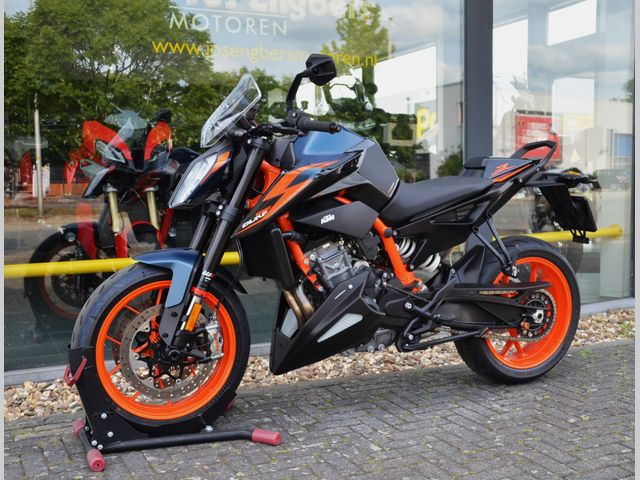 ktm - 890-duke-r