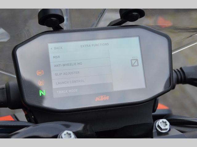 ktm - 890-duke-r