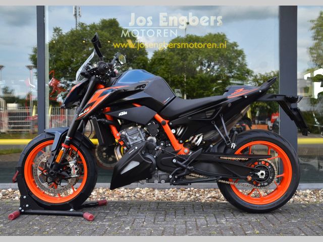 ktm - 890-duke-r