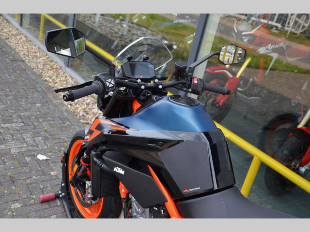 ktm - 890-duke-r
