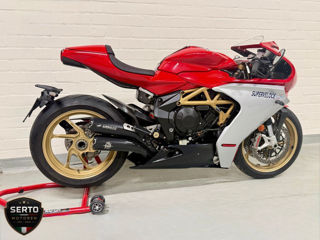 mv-agusta - superveloce-800