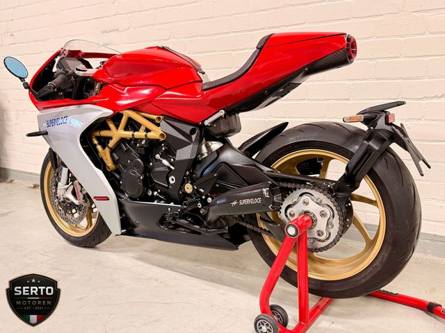 mv-agusta - superveloce-800