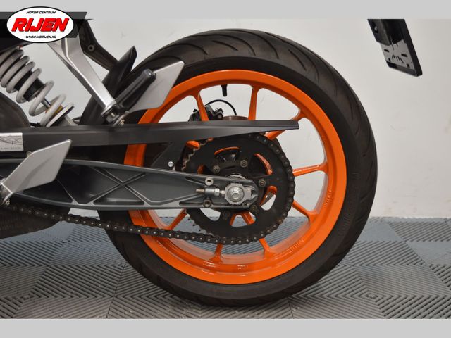 ktm - 390-duke