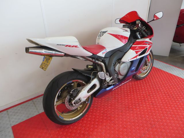 honda - cbr-1000-rr-fireblade