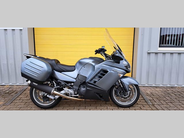 kawasaki - gtr-1400